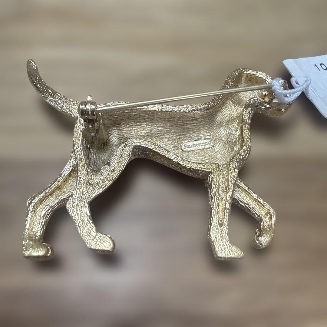 未使用　バーバリー　レトリバーブローチ　 ロゴ刻印　ヴィンテージ