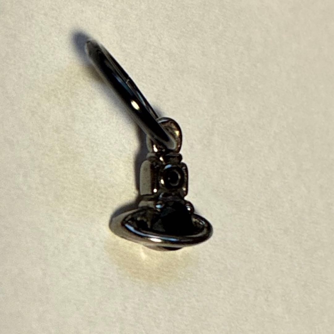 ヴィヴィアンウエストウッド オーブ ピアス nina ブラック