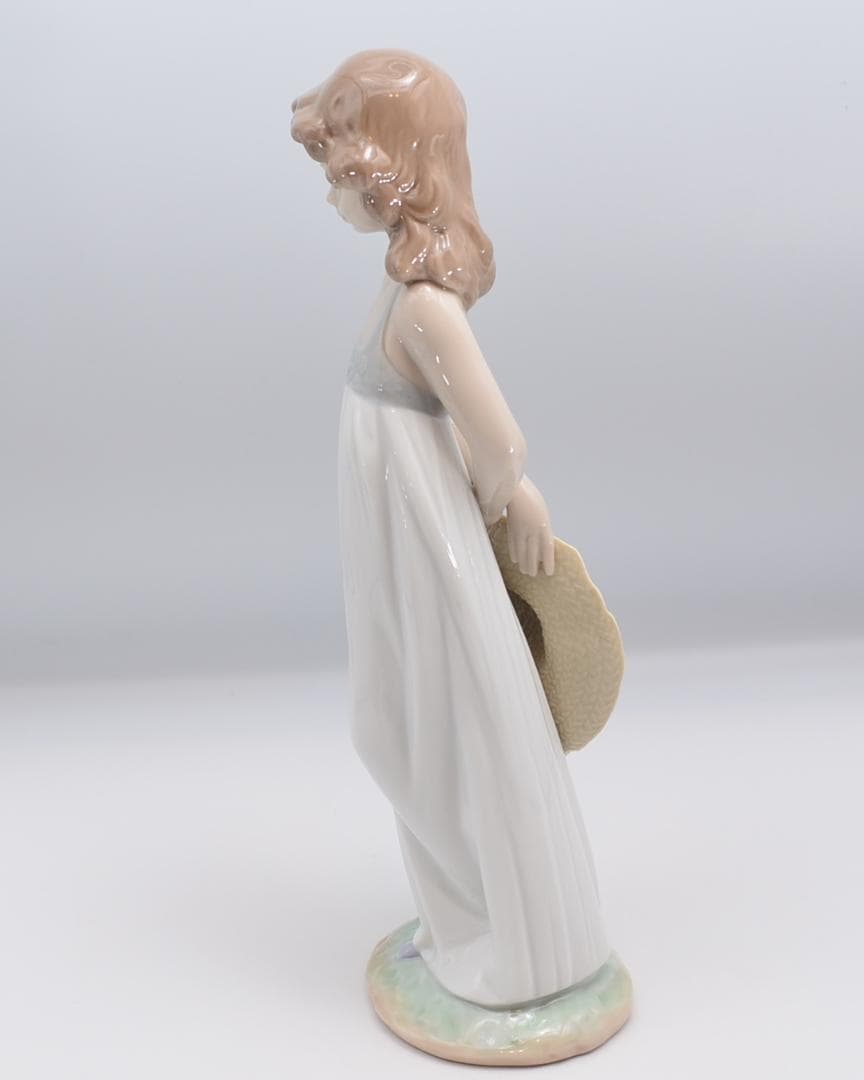 自然の美しさ　＃8114　★リヤドロ　スペイン　ポーセリン　光沢仕上げ　箱付き