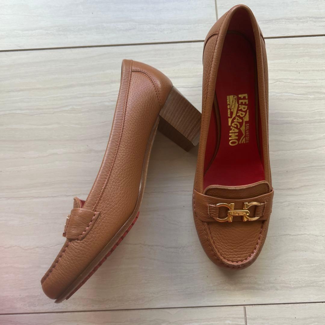 靴 SALVATORE FERRAGAMO