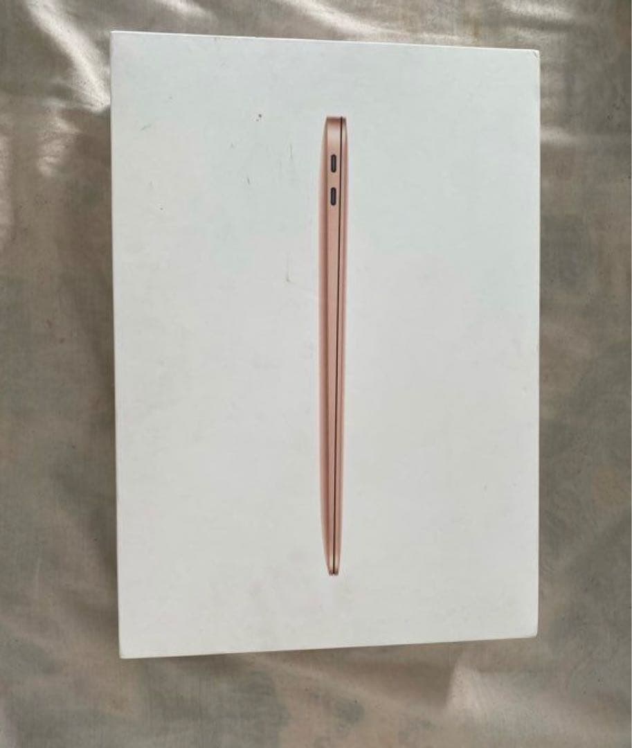 MacBook本体 Apple MacBook Ari 2020