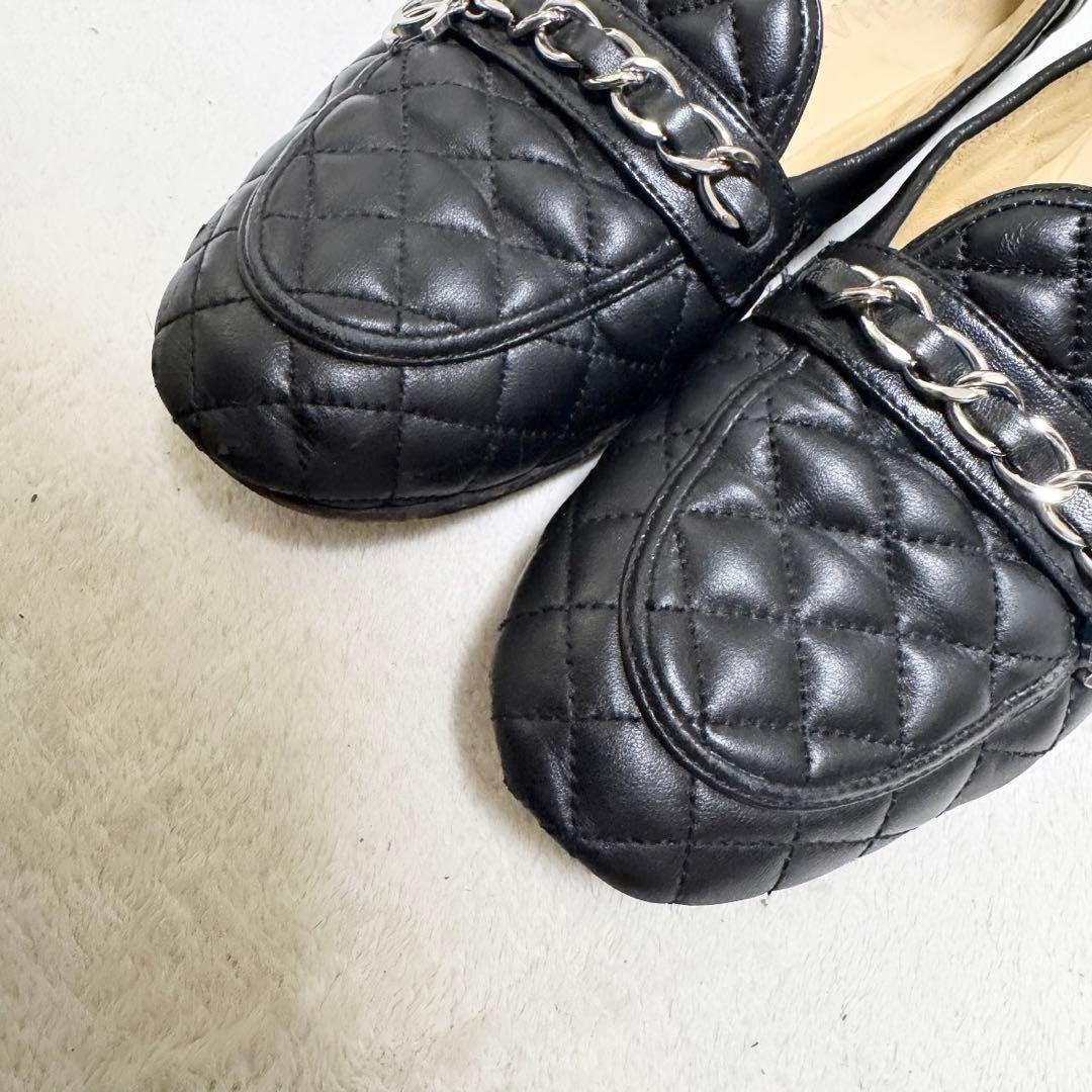 CHANEL シャネル　23cm黒 キルティング モカシン チェーン付き　ココ