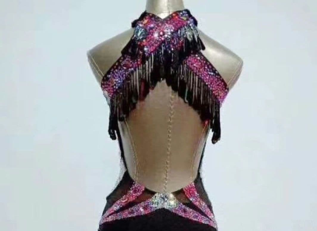 社交ダンス用ビーズ装飾ドレス