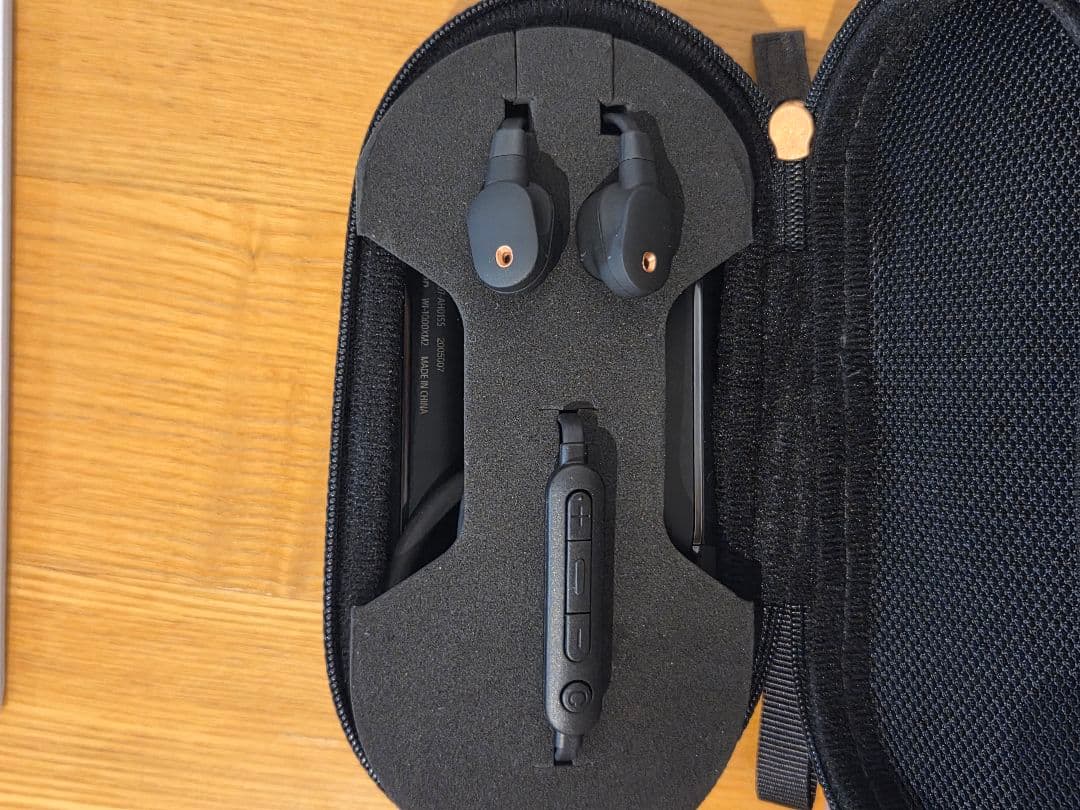 ソニー　SONY WI-1000XM2 ワイヤレスイヤホン