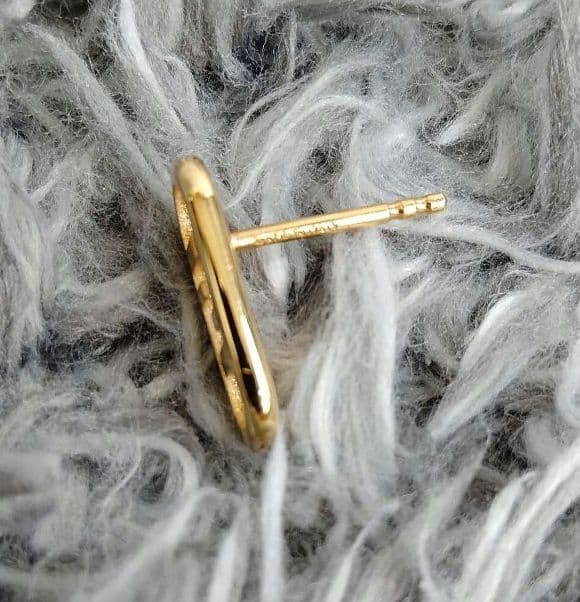 【美品】FENDI ピアス オーロック メッキ ゴールド 片耳