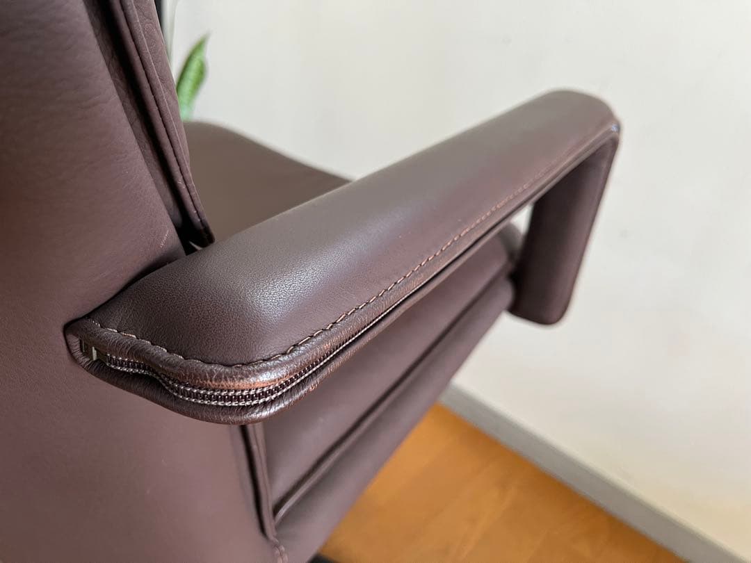 KEILHAUER キールハワー　エリート　本革張り　47.8万　ミッドバック