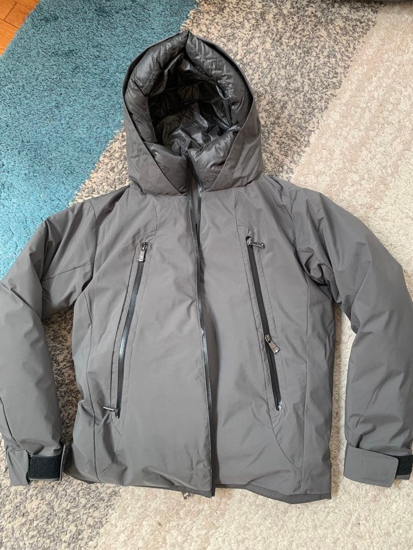グレー ダウンジャケット 新品未使用 Lサイズ