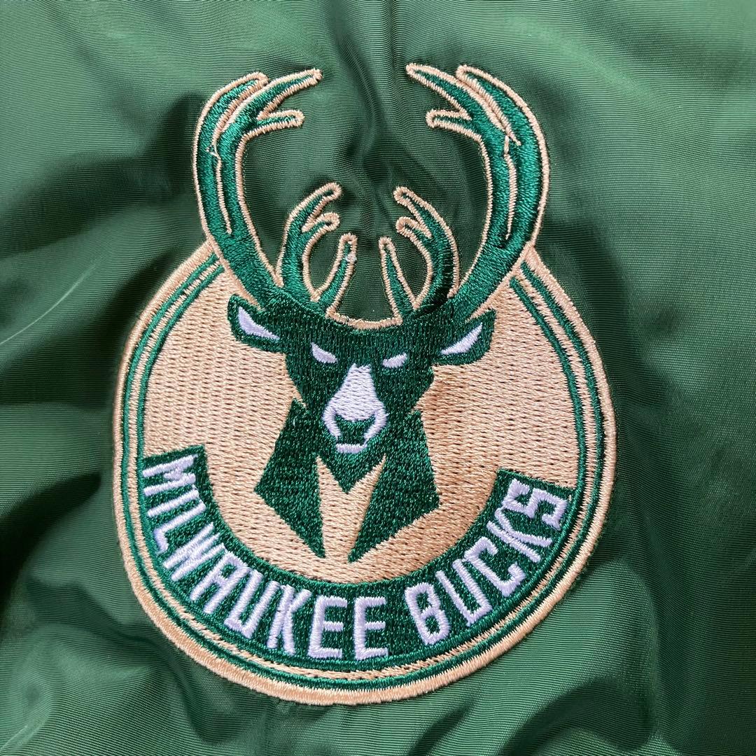 NBA ミルウォーキー・バックス　BUCKS　スタジャン　アウター　ジャンバー