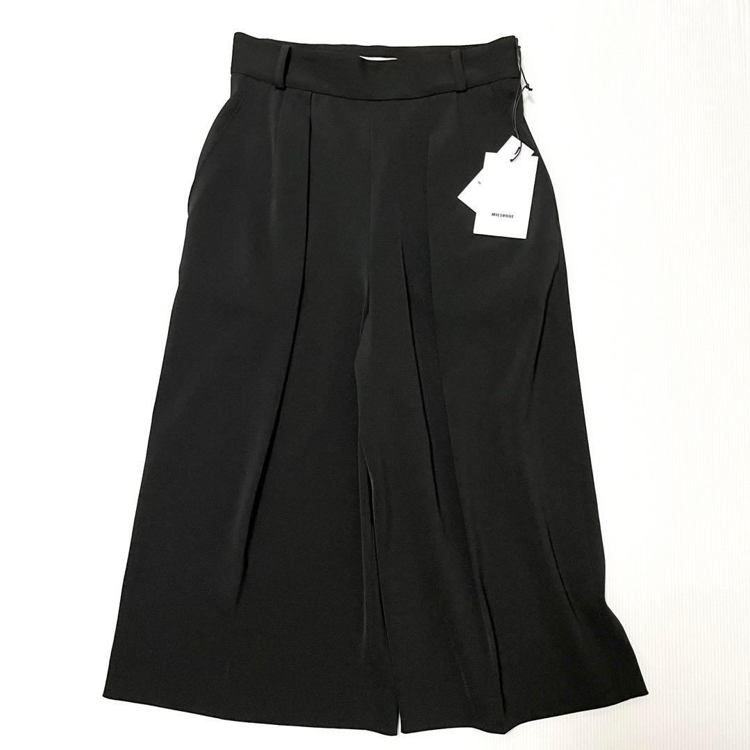 新品【MIESROHE ミースロエ】ワイド　ハーフ パンツ　ガウチョ　タック　黒