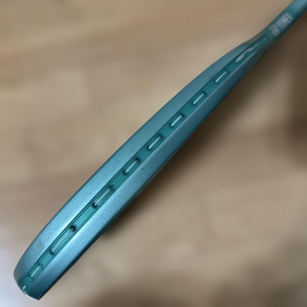 美品　ヨネックス　ボルトレイジ７Ｖ　02-VR7V