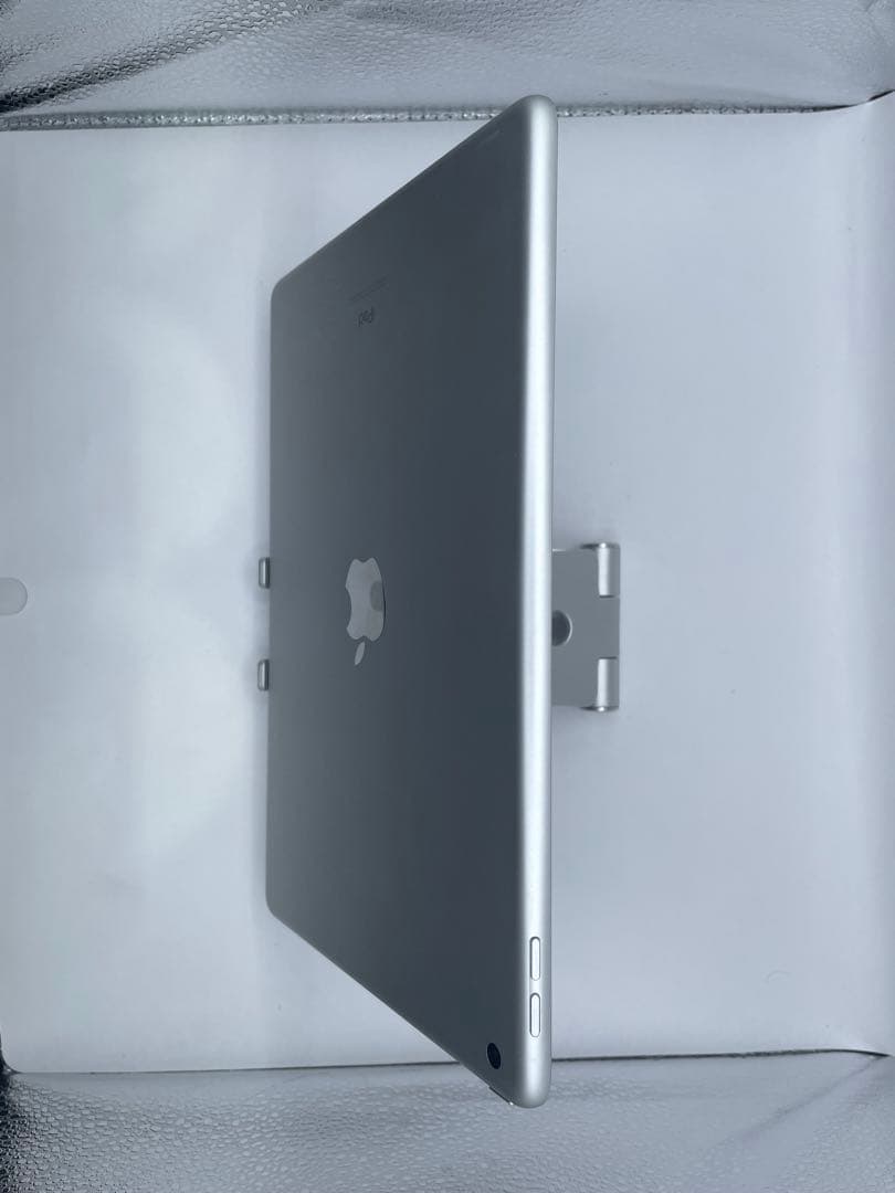 iPad 7世代 32GB 本体 バッテリー88％