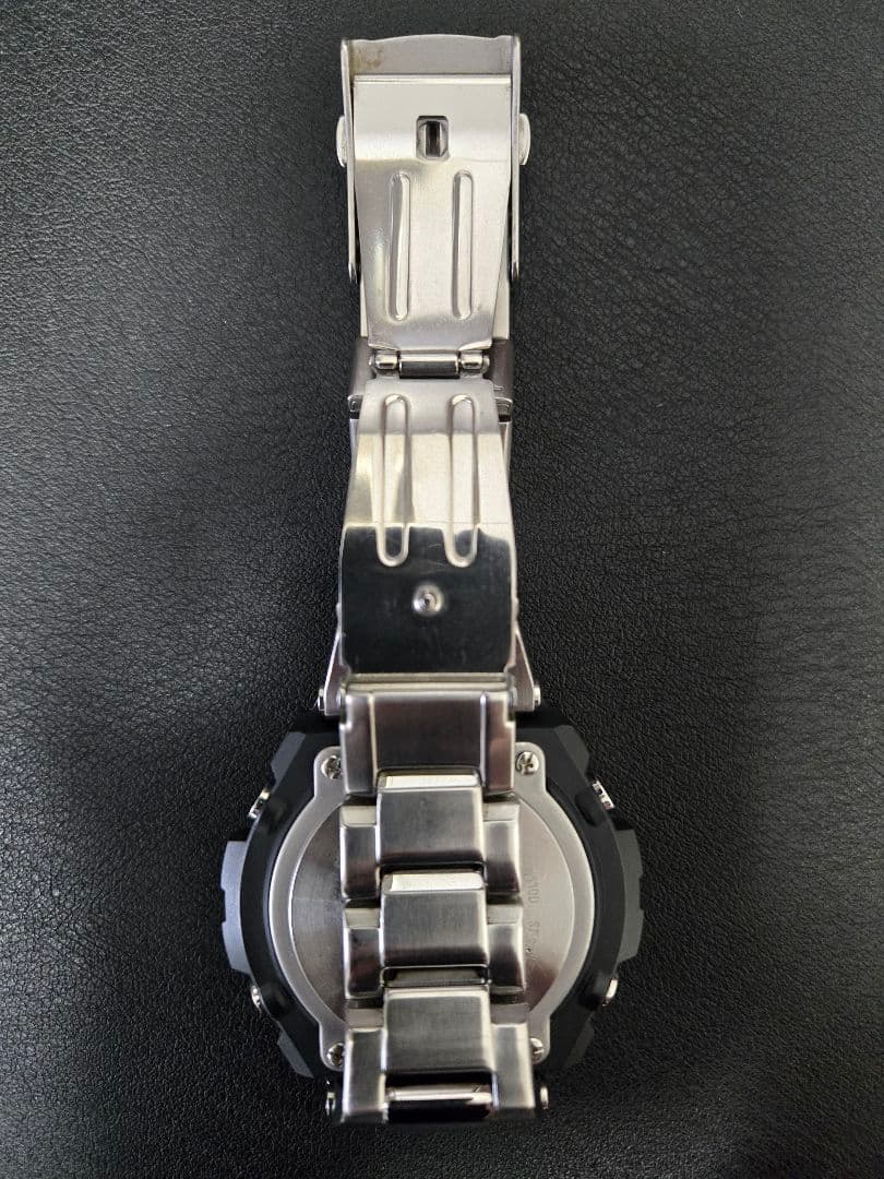 【美品】G-SHOCK GST-W110D-1A9JF メンズ 腕時計