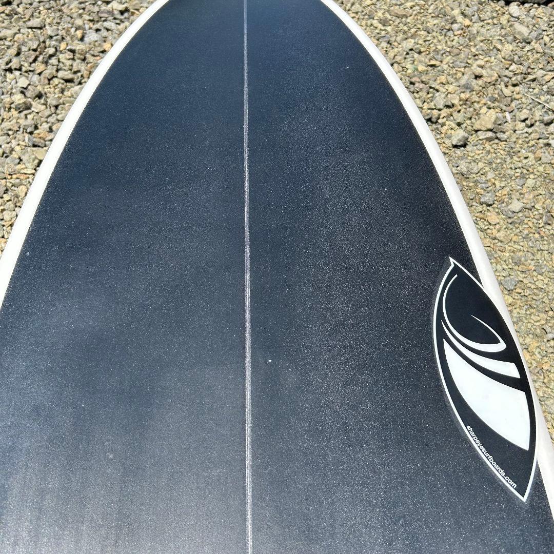 sharp eyeショートボード 5.10 ブラック/ホワイトINFERNO72