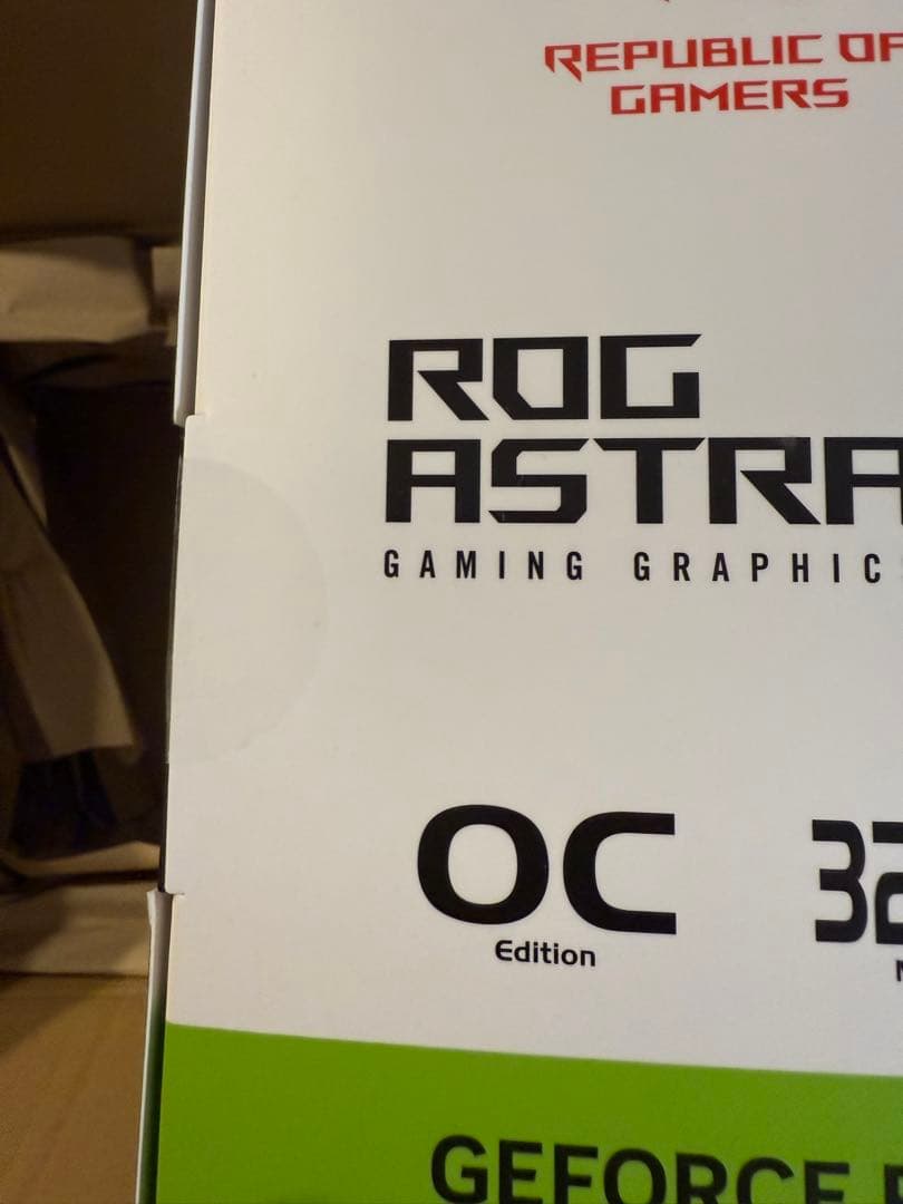 グラフィックボード・グラボ・ビデオカード ASUS ROG-ASTRAL-RTX5090-O32G-GAMING