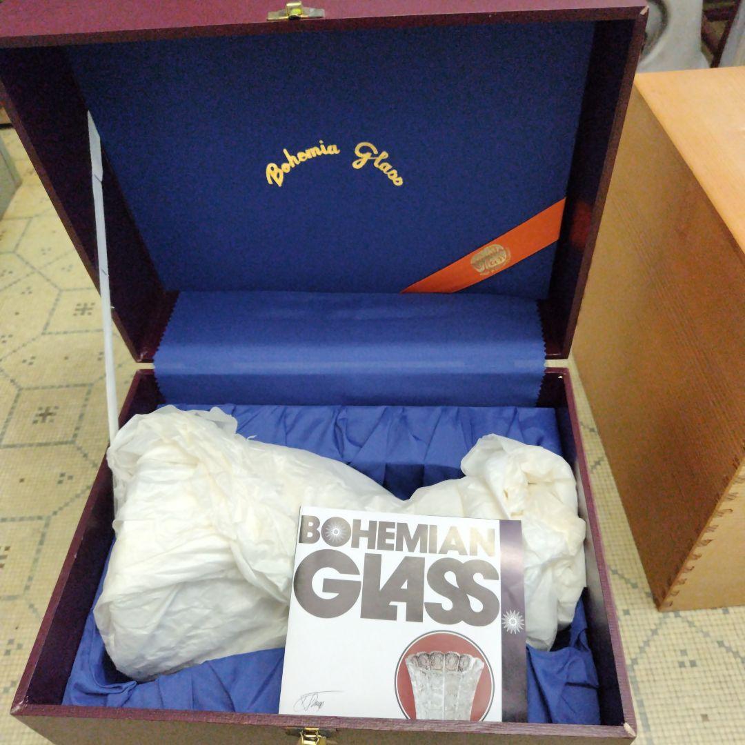 クリスタル花瓶、ボヘミアングラス、フラワーベース新品箱説明書付き