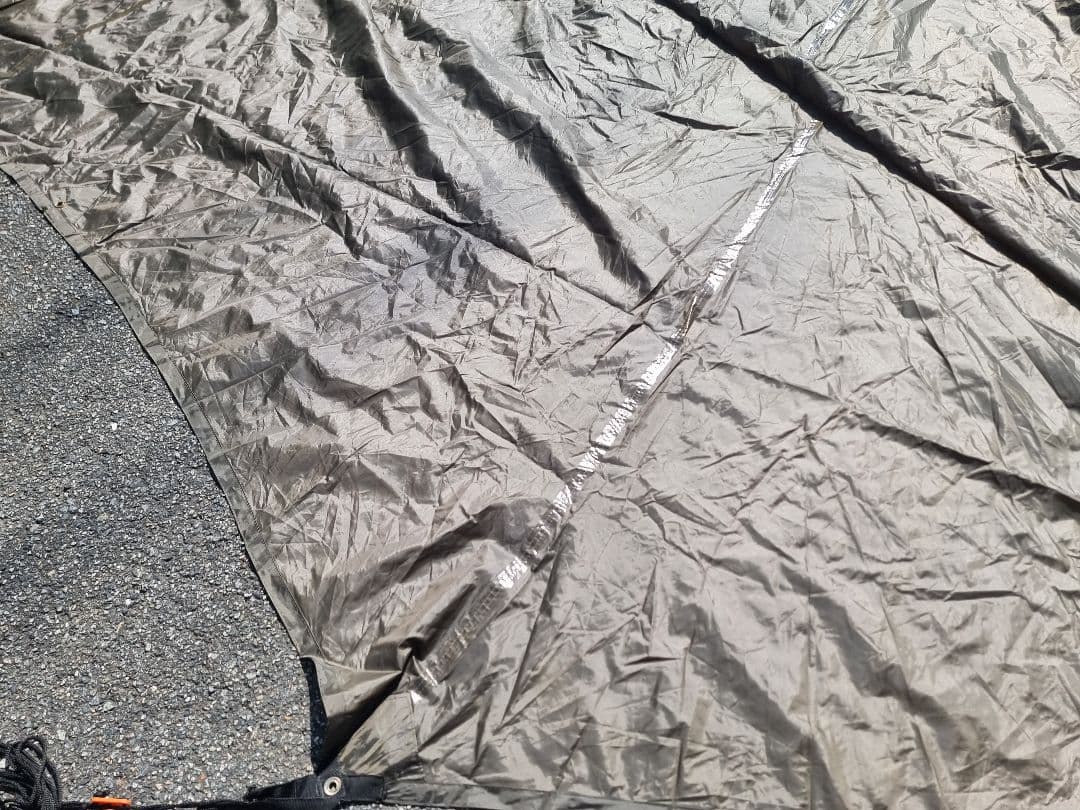 タープ　アウトドア　キャンプ