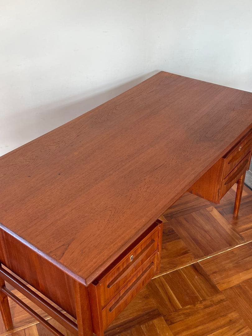 北欧 デンマーク ヴィンテージ チーク オイルフィニッシュ 両袖 デスク