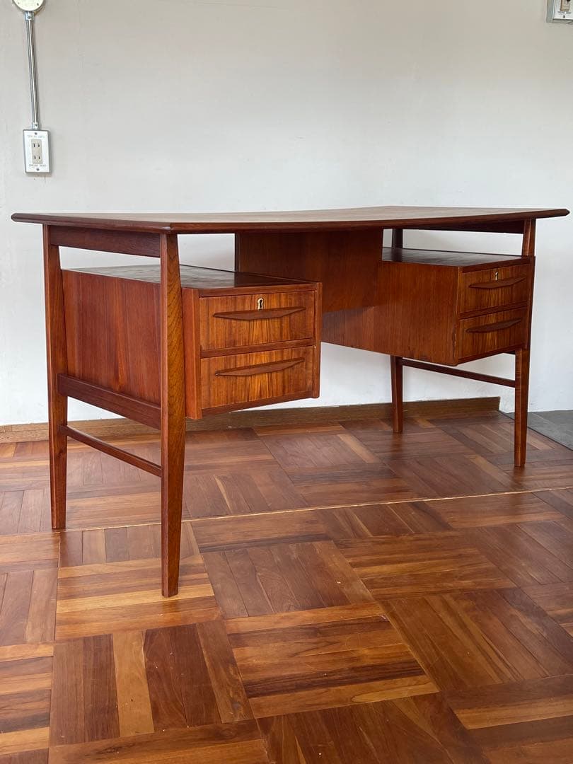 北欧 デンマーク ヴィンテージ チーク オイルフィニッシュ 両袖 デスク