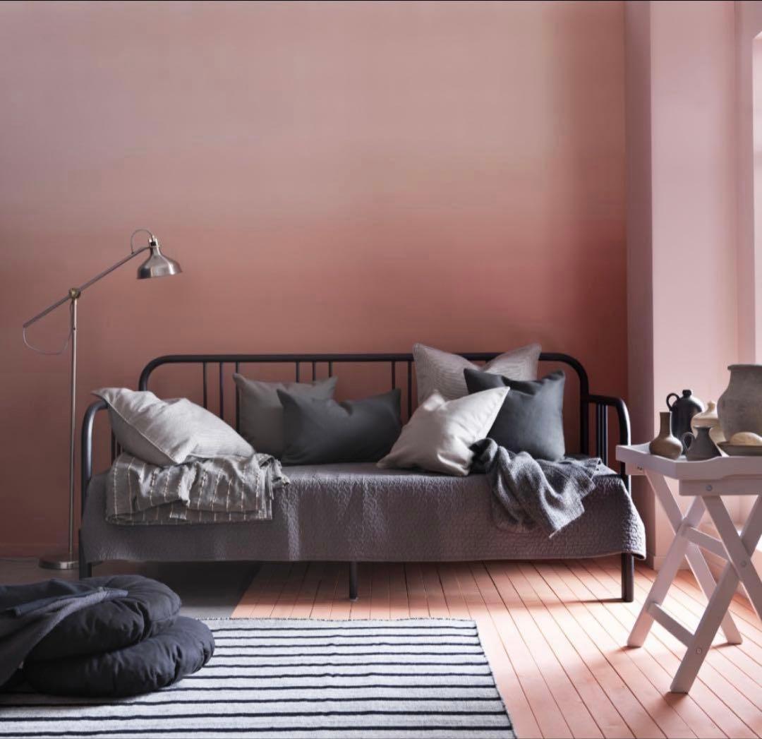 引取希望 FYRESDAL IKEA デイベッドフレーム　①