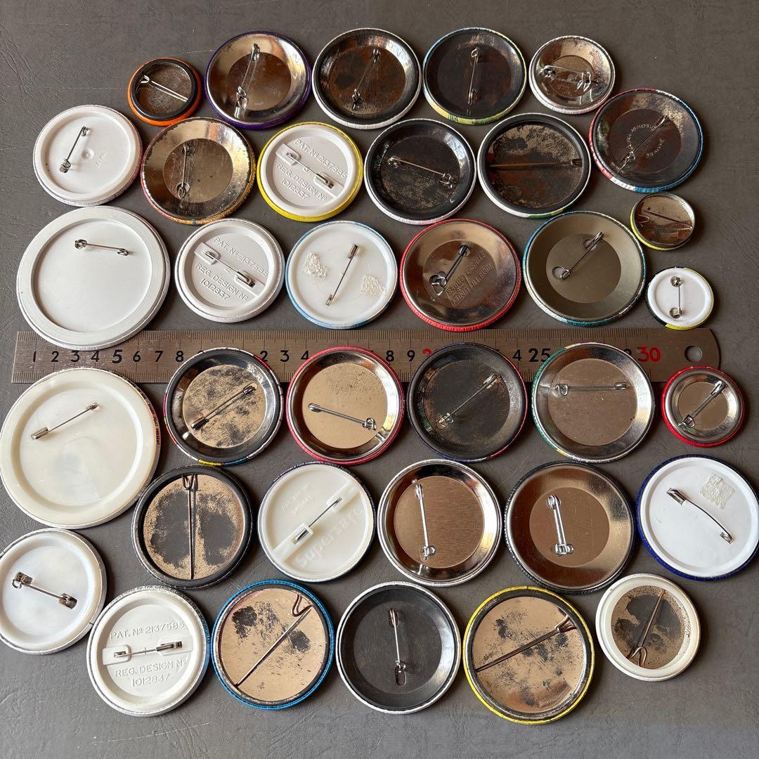 ピ*ピ様 ヴィンテージ缶バッジ200個OVER ／アメリカ・イギリス／Vinta