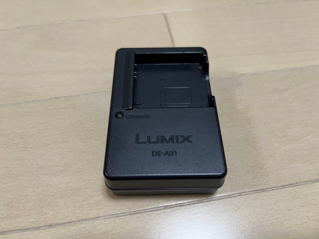 Panasonic LUMIX DMC-FX77 ピンク デジカメ