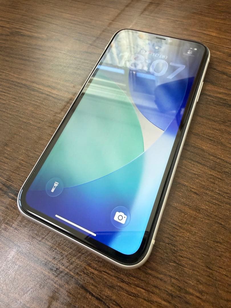 Apple iPhone 11 ホワイト 本体　128GB