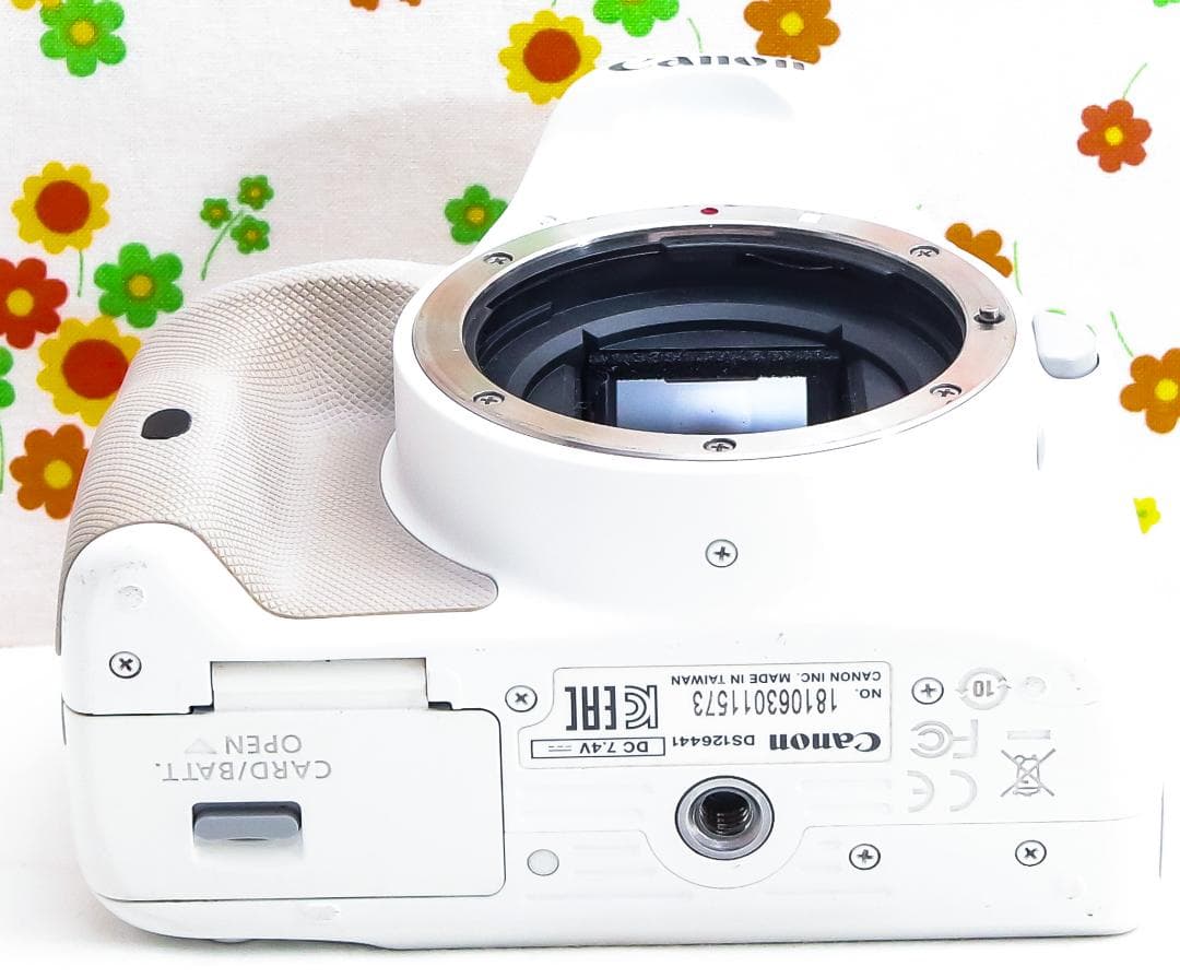 美品 Canon kiss x7☆希少ホワイト☆スマホに転送☆高性能レンズ！