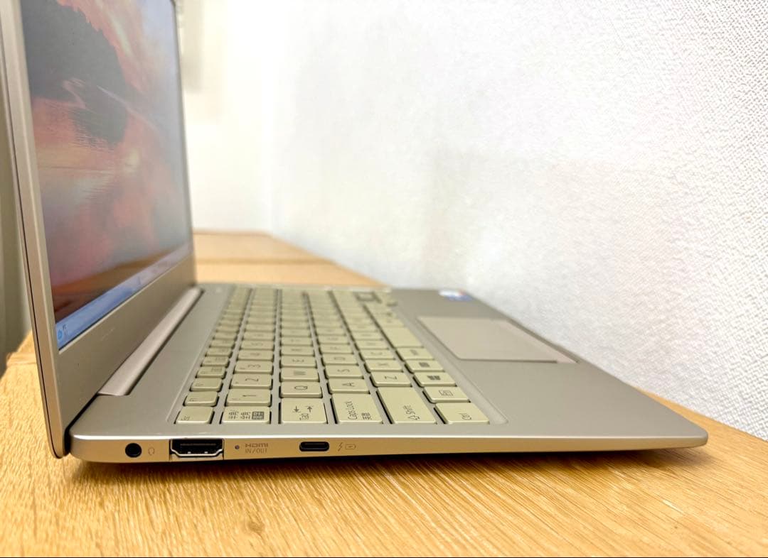 富士通 LIFEBOOK CH75/E3 Core i5/8GB/256GB