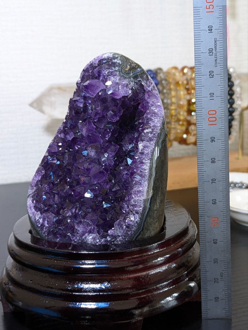 セール延長✨ 濃色高品質✨ ウルグアイ産 アメジストクラスター 木製台座付き✨