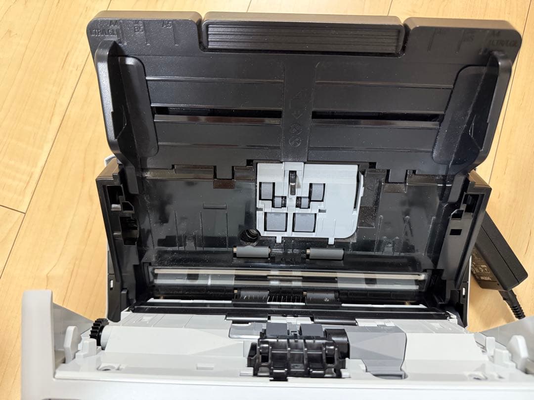 brother ADS-4700W ドキュメントスキャナー