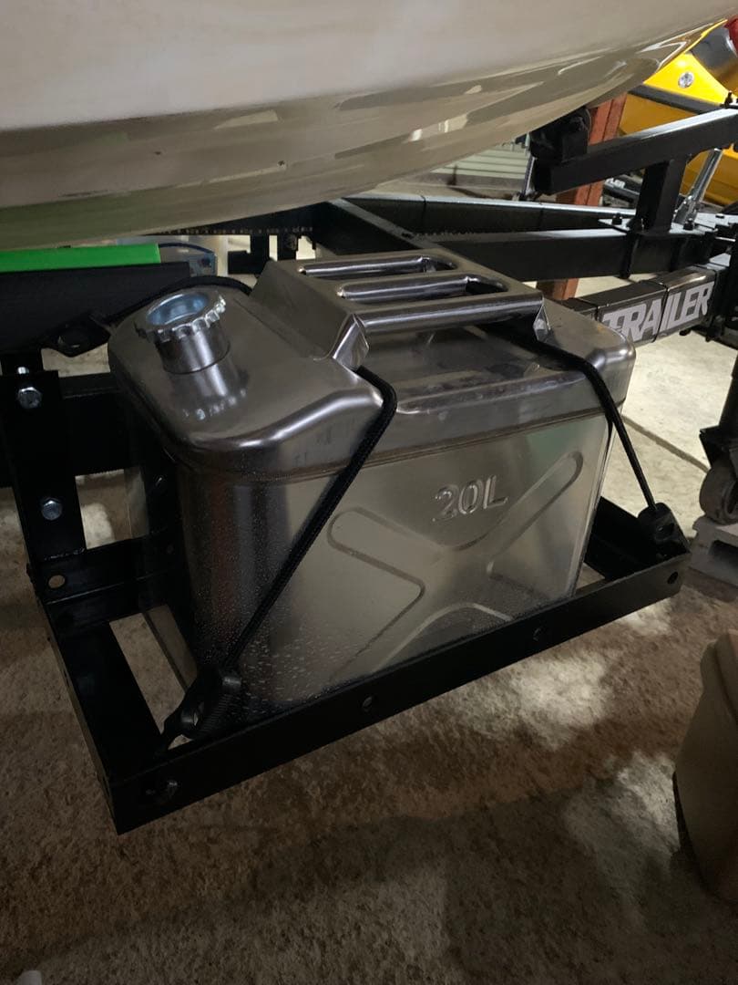 トレーラー　送料込み　携行缶ホルダー　サイドストレージ　ボックス