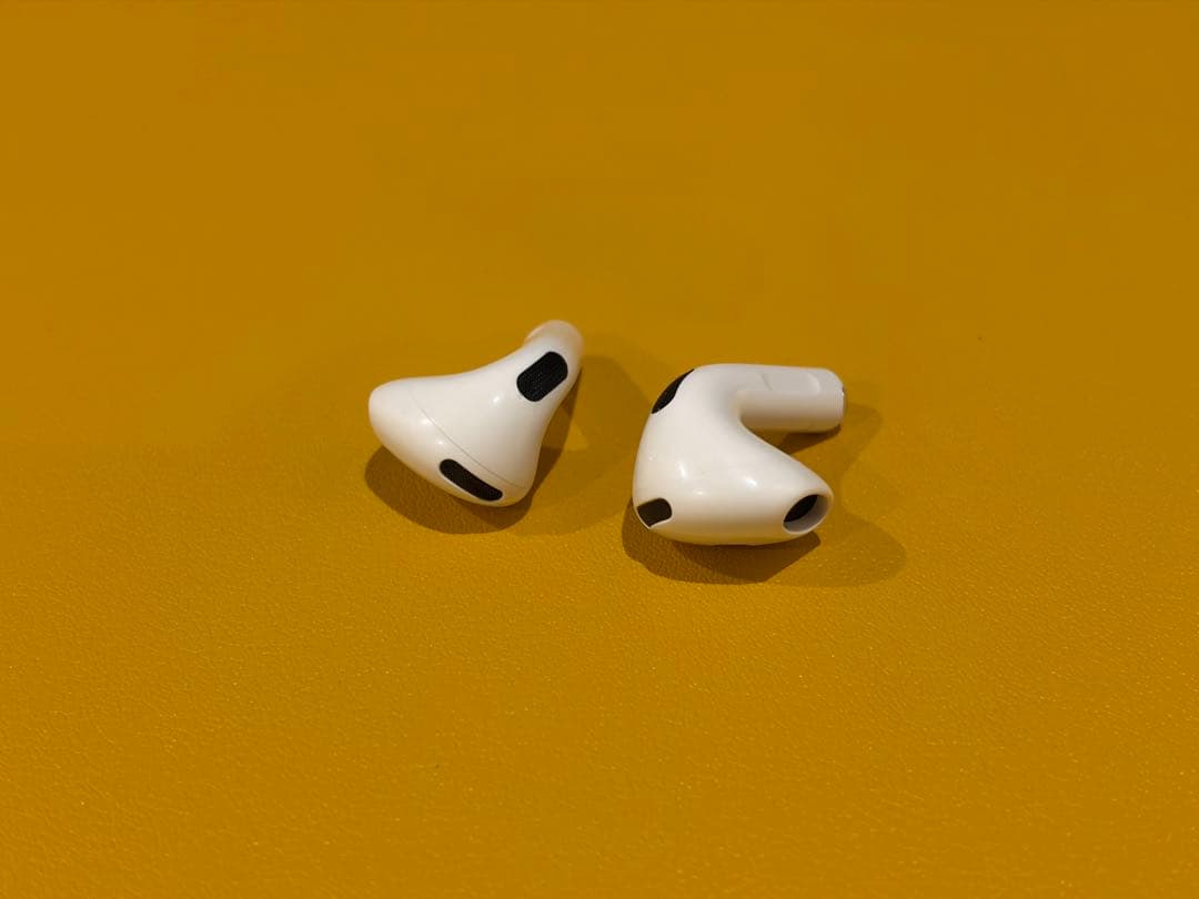 AirPods 4世代　(ANC /ノイズキャンセル モデル)