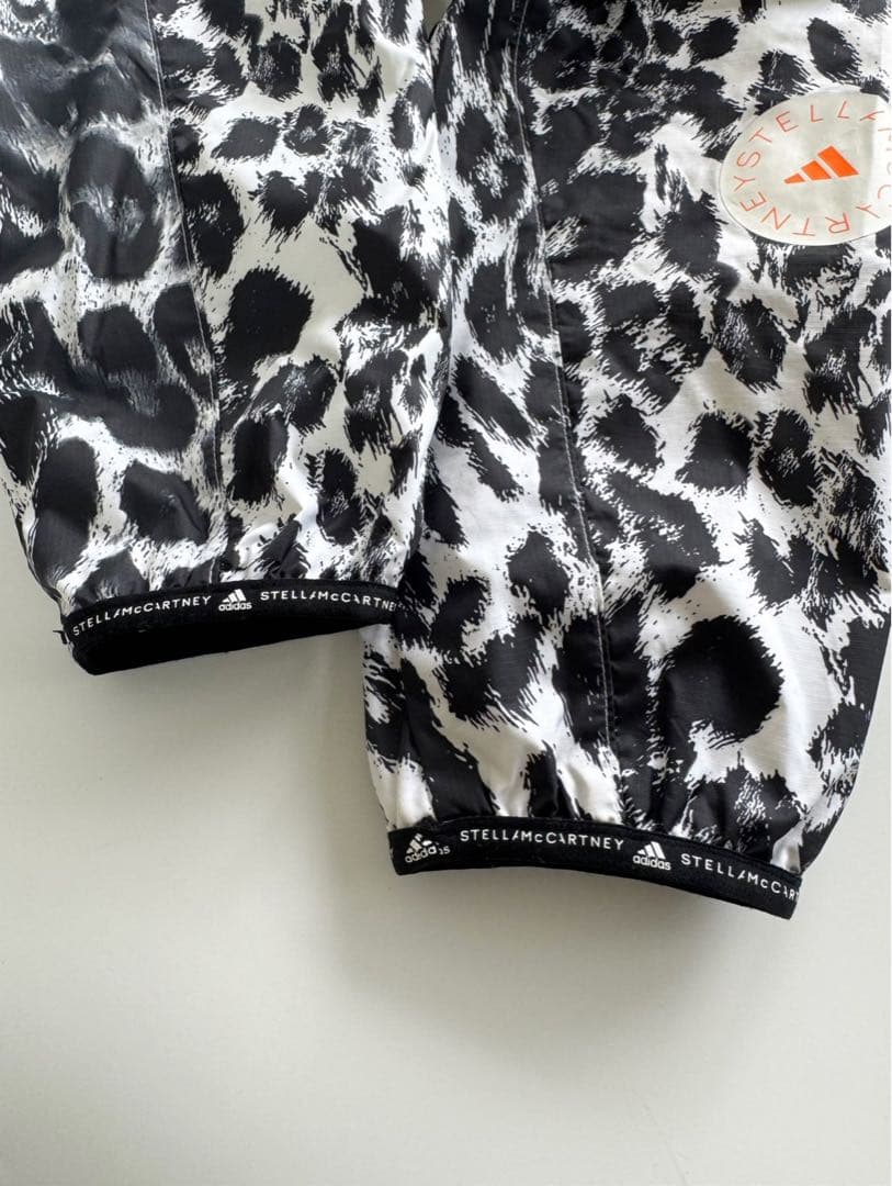 アディダス ステラマッカートニー トレーニングウェア ランジャケット レオパード
