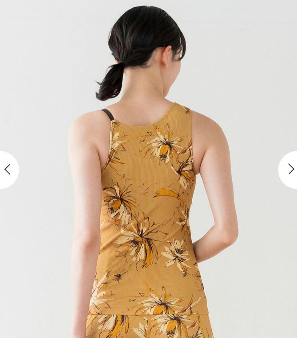 新品タグ付き　袋あり　【SUKALA】リブBigフラワープリントタンクトップ　S