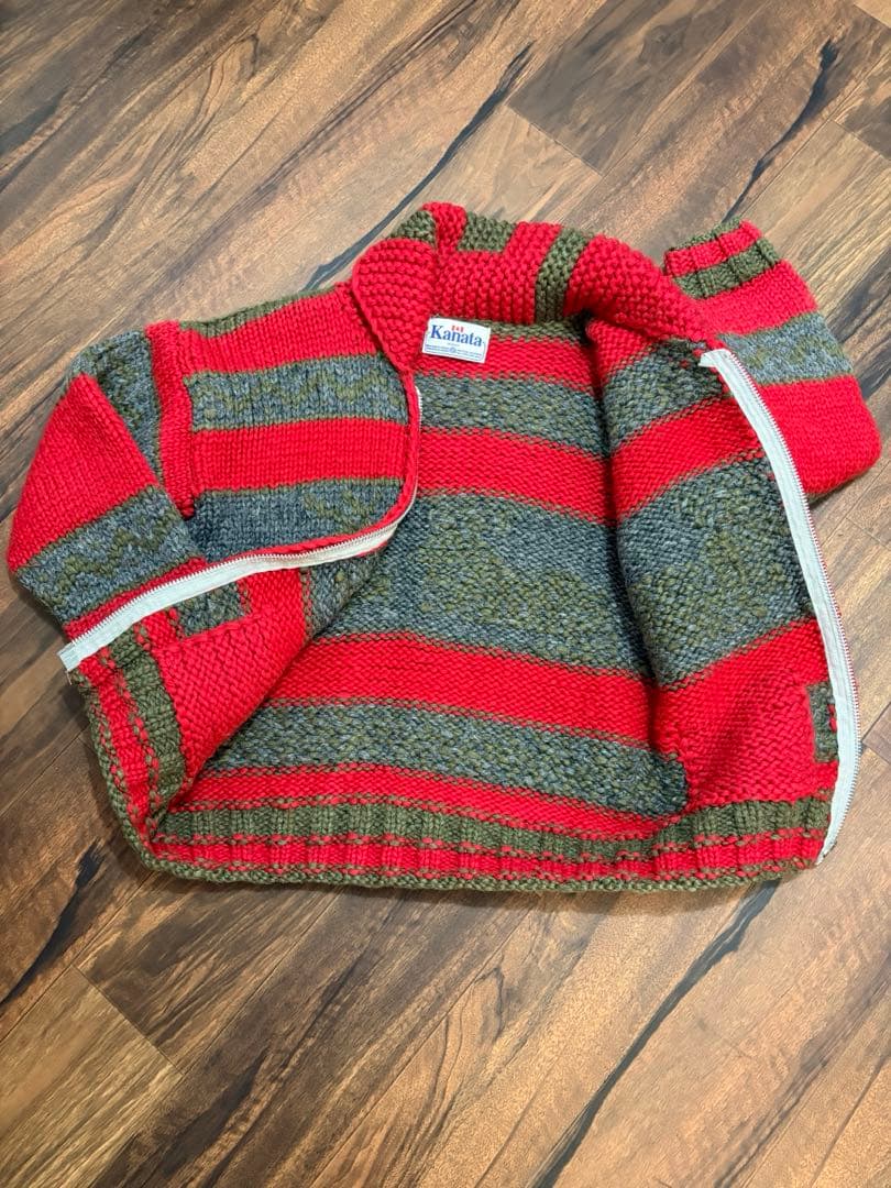 今だけ値下げ⭐︎Kanata⭐︎赤ボーダー ジップアップ/ニットカウチン