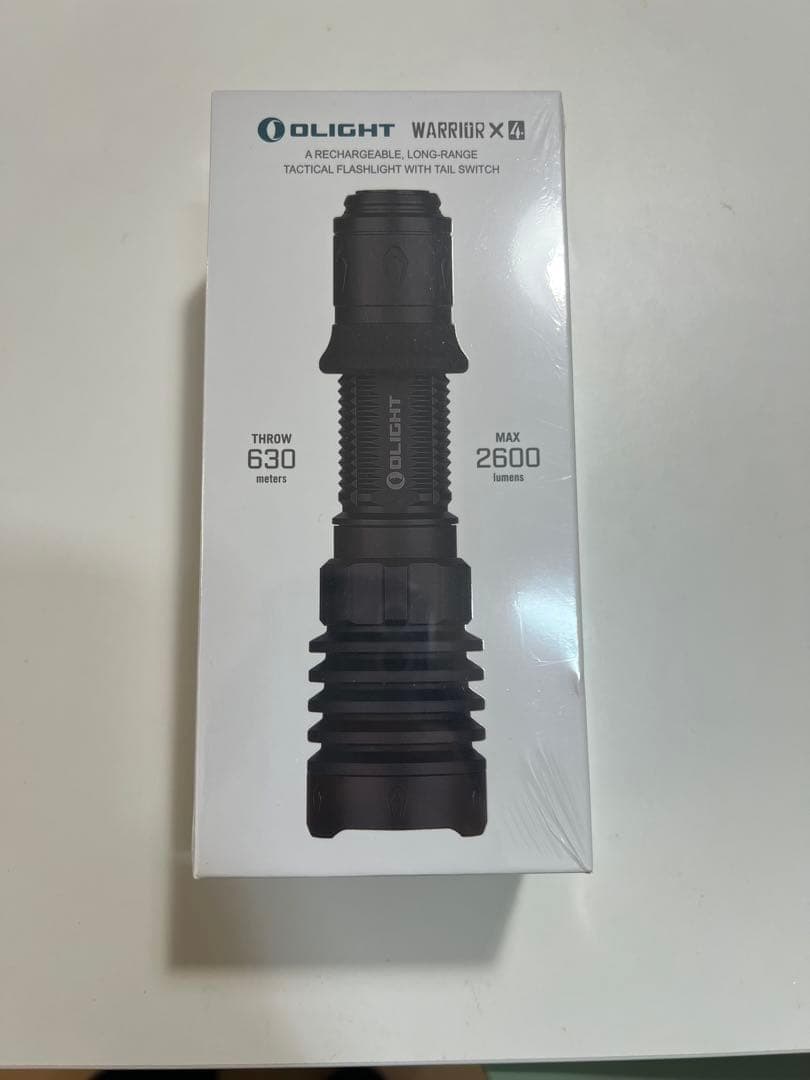 強力　懐中電灯　オーライト olight Warrior X 4 ウォーリア