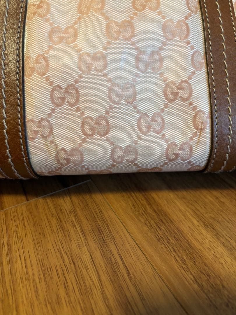 松木ホロみ　グッチ　GUCCI ミニボストンバッグ　ピンク　バッグ　リボン