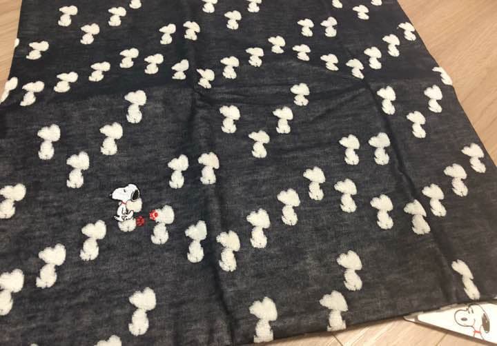 新品 SNOOPY×VOYAGES ニットクッションカバーペアセット