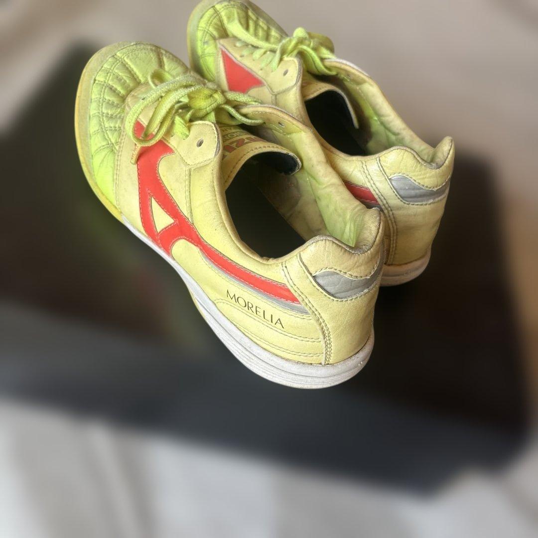 Mizuno Morelia サッカーシューズ イエロー/レッド