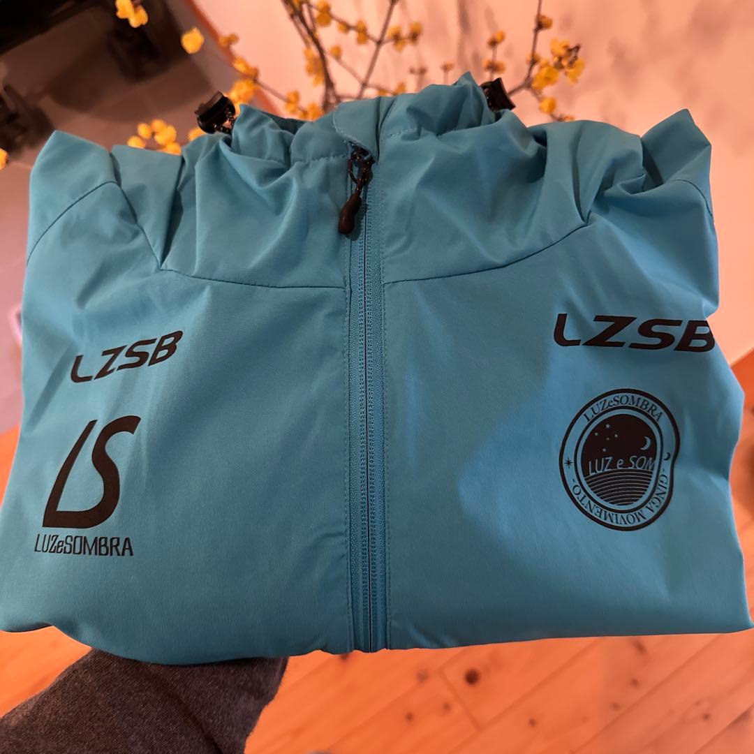 ルースイソンブラ ウィンドブレーカー ウェア ジャージ