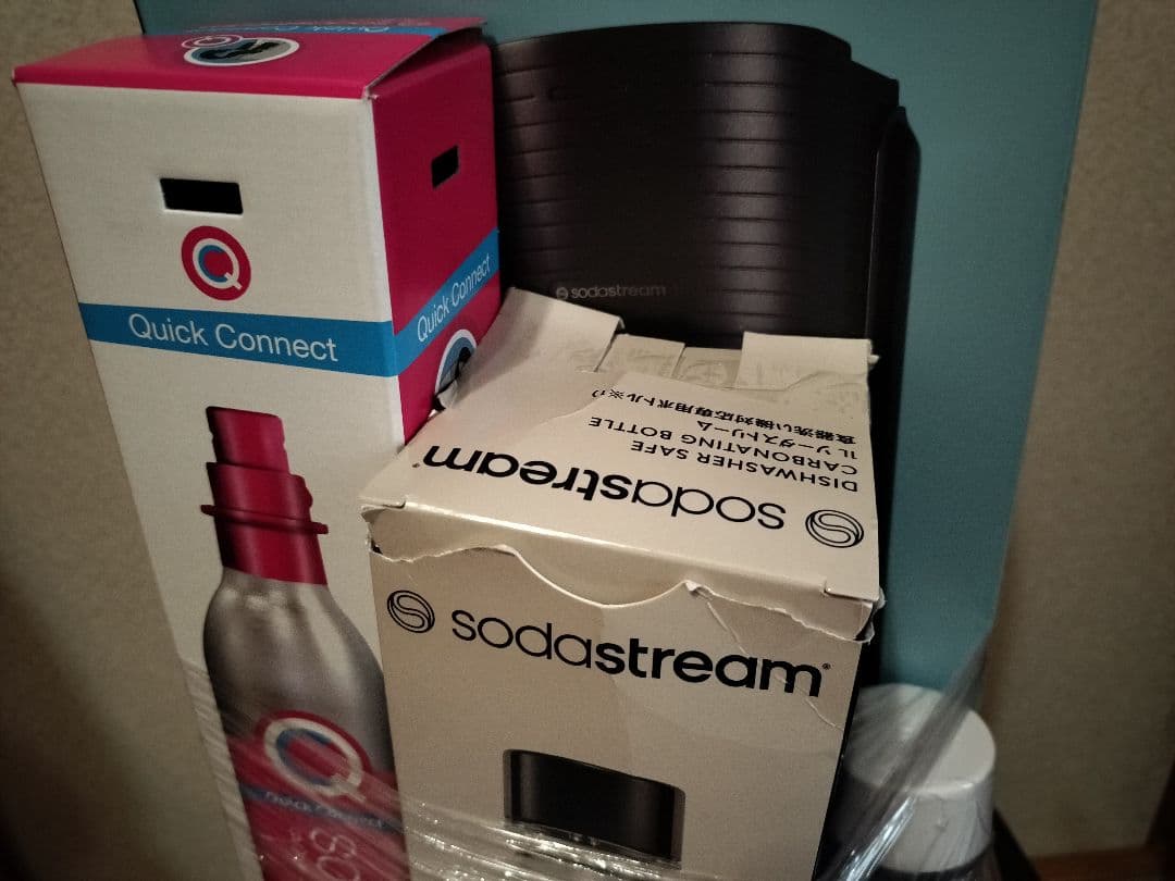 Sodastream GAIA 炭酸水メーカー 黒1L ボトル付きセット　未開封