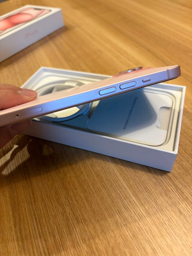 Apple iPhone 15ピンク 256GB本体