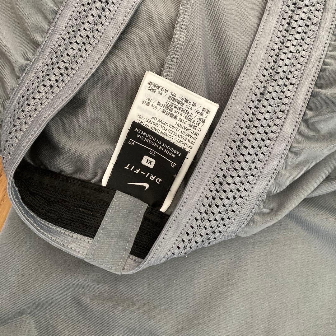 エアロスイフト　ストライク　LS ドリルトップNIKE グレー　セットアップ