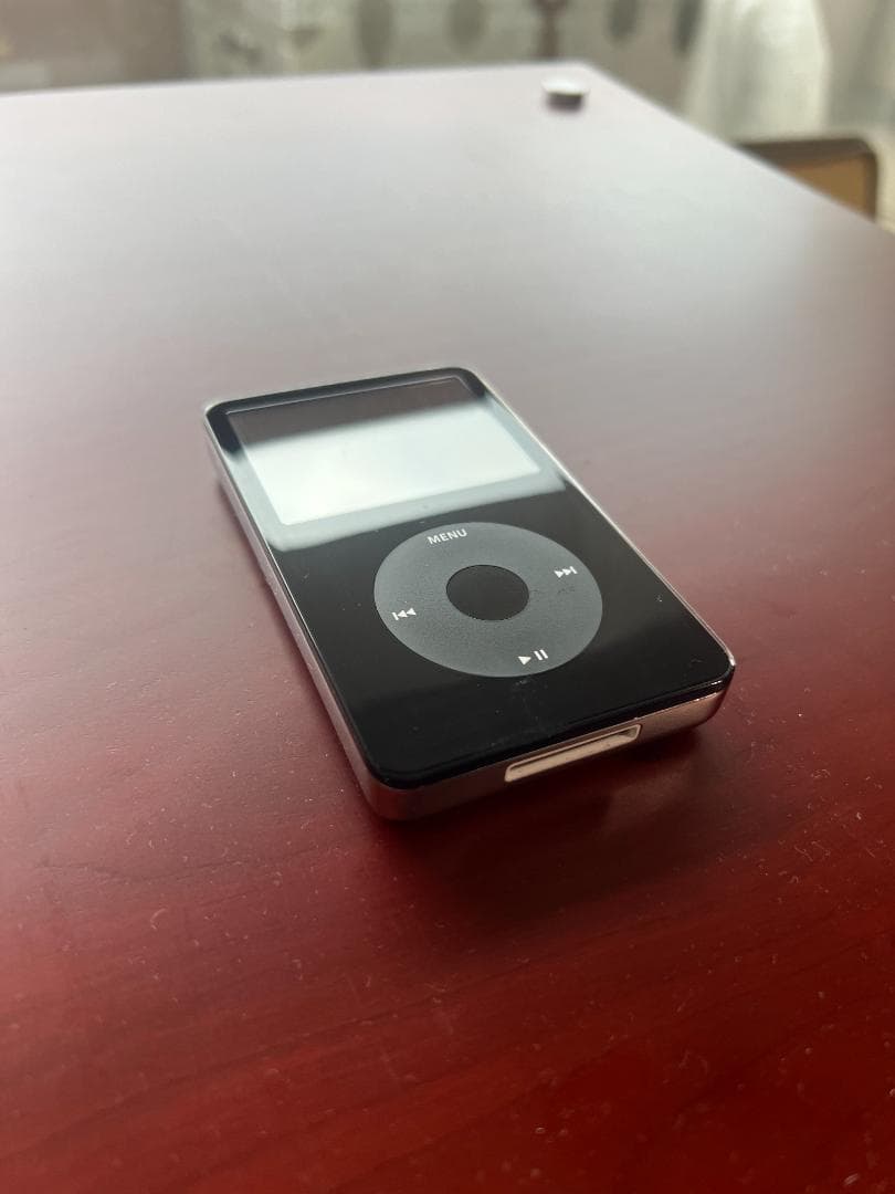 iPod Classic 第5.5世代 80G USBケーブル付き