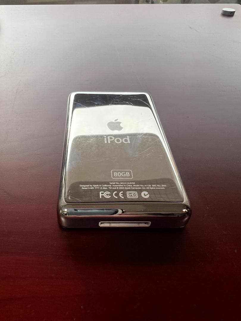 iPod Classic 第5.5世代 80G USBケーブル付き