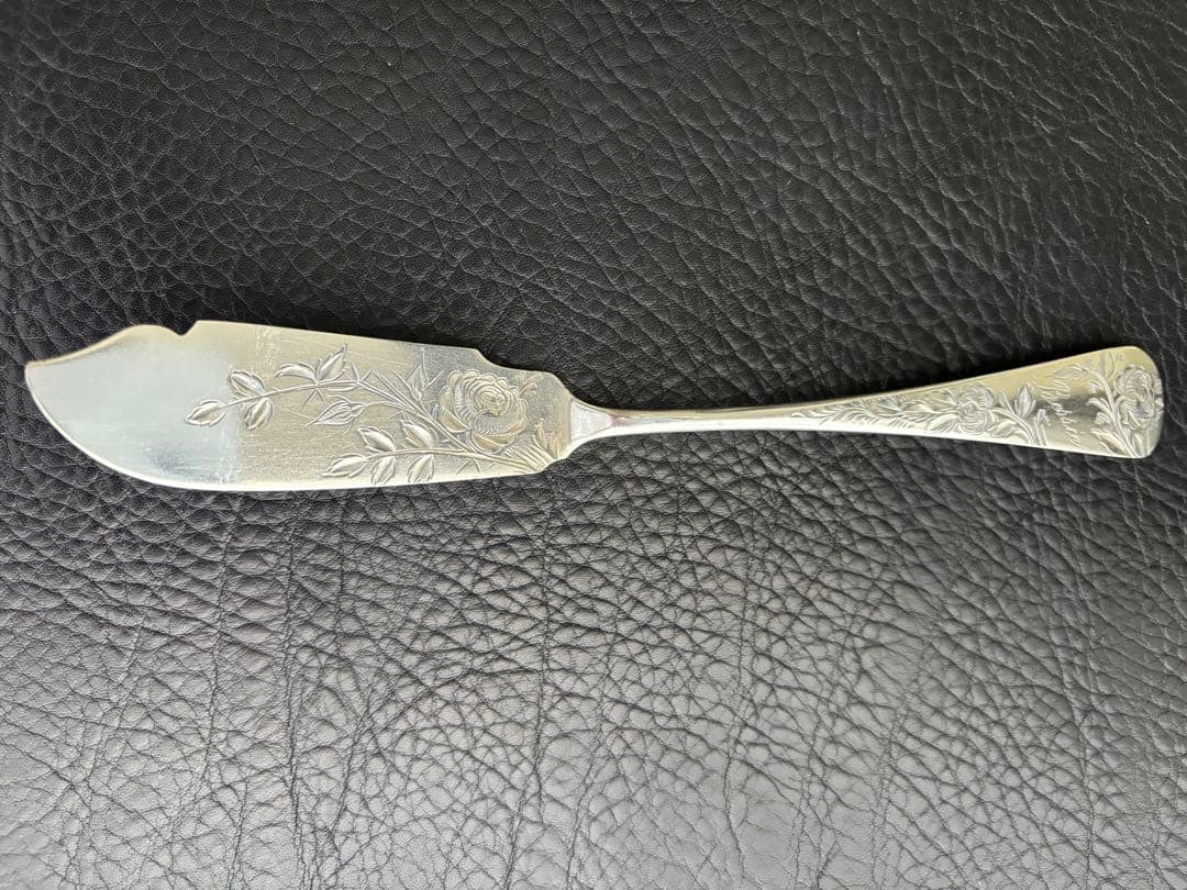 純銀／スターリング　お花のブライトカット　バターナイフとスプーン