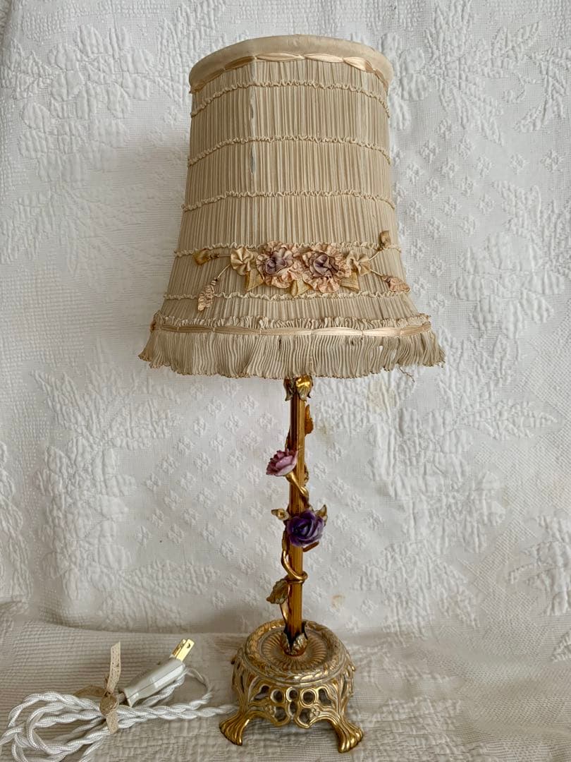 ビンテージ/アンティークロココモチーフテーブルランプ※フレンチスタイル陶器ローズ