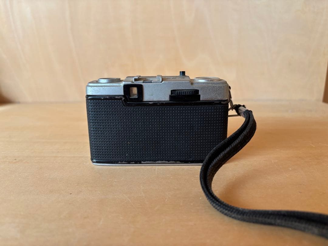 olympus pen ee-3 フラッシュ付き