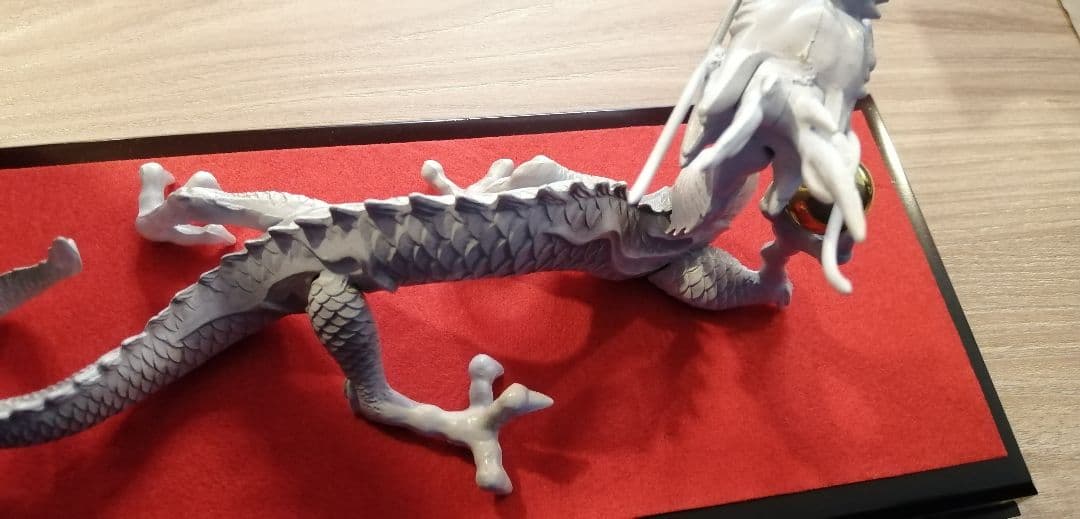 白の龍　開運龍　置物　白の開運龍
