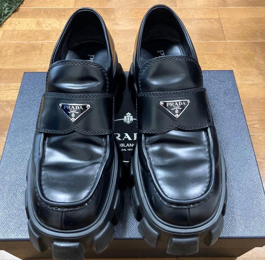 PRADA モノリス　ローファー　10